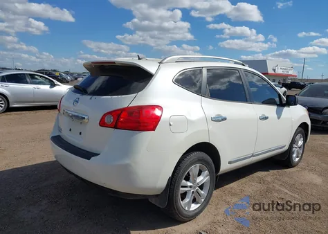 2014 Nissan Rogue Select S из США, поврежденный, VIN JN8AS5MT9EW103541